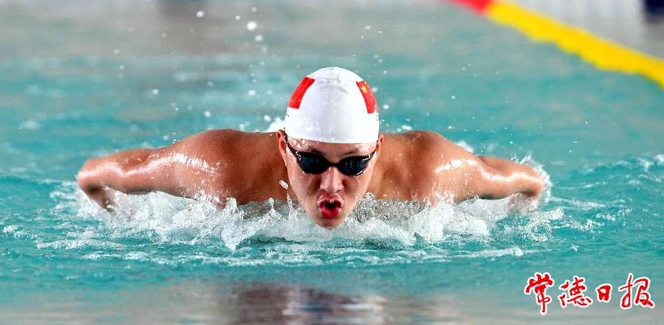 站在较低的 站在较低的